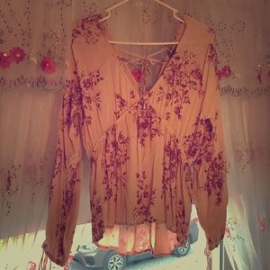 Long sleeve floral American Rag top
